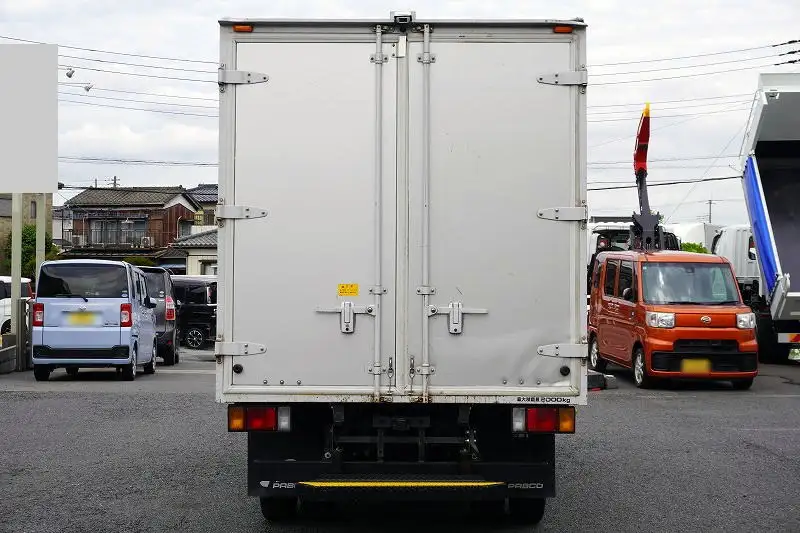 いすゞ エルフ 小型 アルミバン 2RG-NLR88AN R2の中古トラック画像3