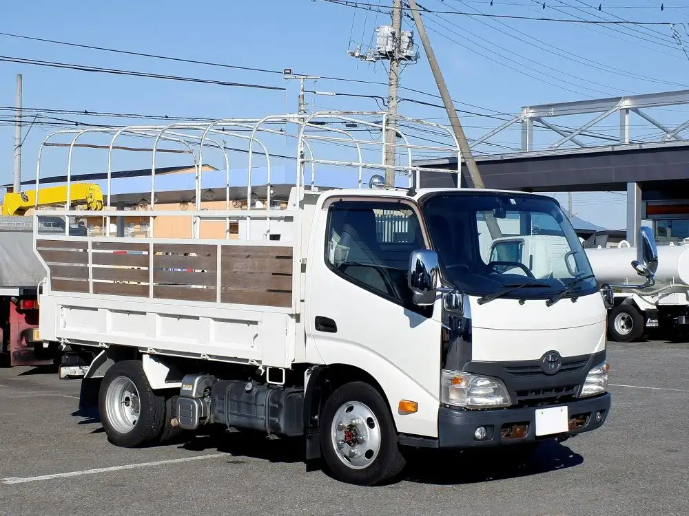 日野 デュトロ 小型 ダンプ カスタム TKG-XZU675Dの中古トラック画像2