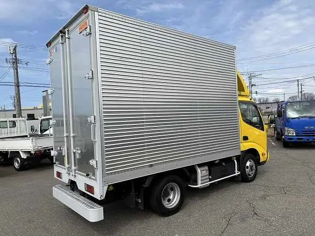 日野 デュトロ 小型 アルミバン サイドドア 2RG-XZC605Mの中古トラック画像3