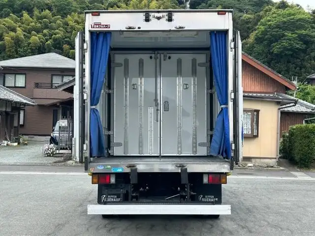 いすゞ エルフ 小型 冷凍冷蔵 中温 2室の中古トラック画像6