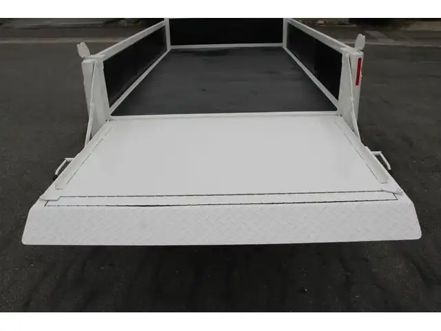 いすゞ エルフ 小型 平ボディ パワーゲート の中古トラック画像6