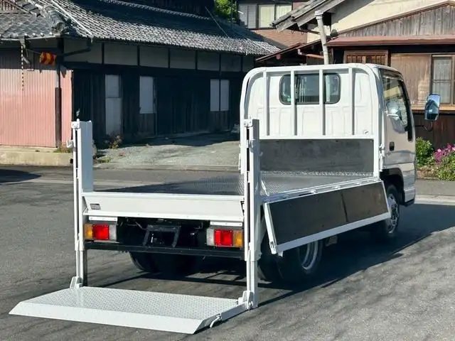 いすゞ エルフ 小型 平ボディ パワーゲート 床鉄板の中古トラック画像5