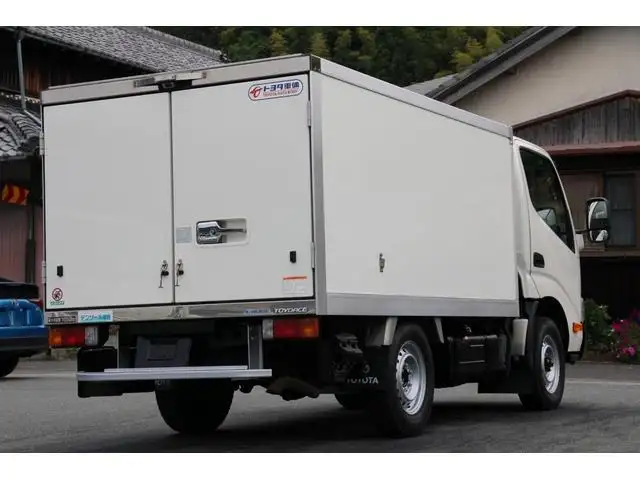 トヨタ トヨエース 小型 冷凍冷蔵 低温 サイドドアの中古トラック画像2