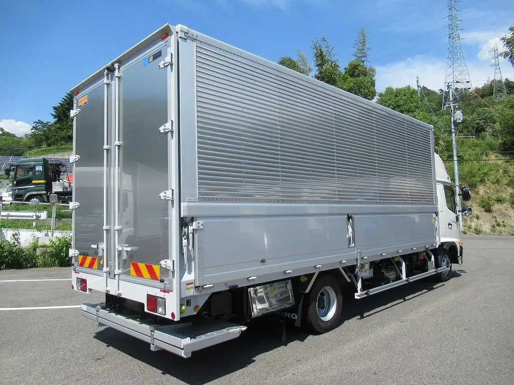日野 レンジャー 中型/増トン ウイング パワーゲート エアサスの中古トラック画像3