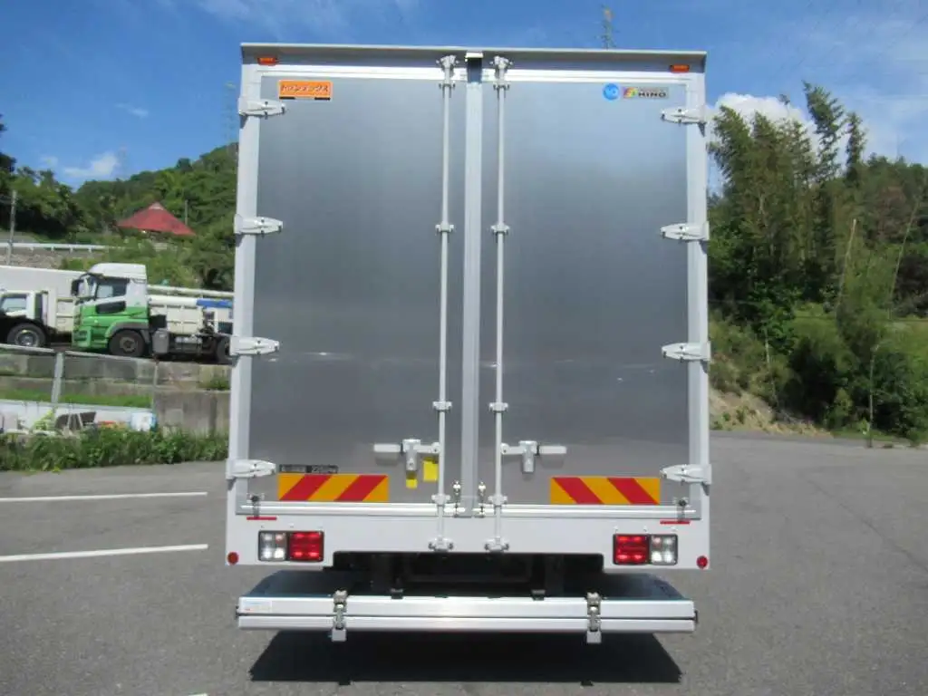 日野 レンジャー 中型/増トン ウイング パワーゲート エアサスの中古トラック画像4