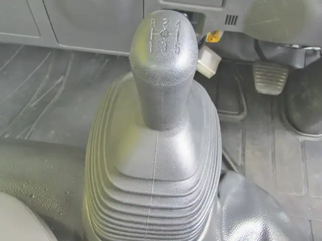 いすゞ エルフ 小型 平ボディ 2RG-NJR88AF R6の中古トラック画像15