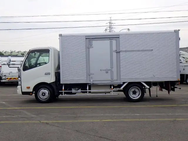 日野 デュトロ 小型 アルミバン サイドドア TPG-XZU710Mの中古トラック画像5