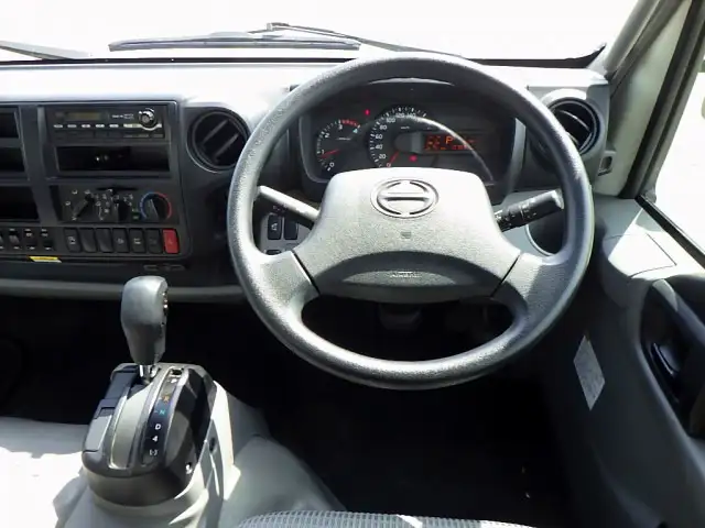 日野 デュトロ 小型 ウイング TKG-XZU720M H27の中古トラック画像12