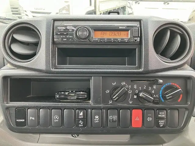 トヨタ ダイナ 小型 平ボディ 床鉄板 2RG-XZC605の中古トラック画像13