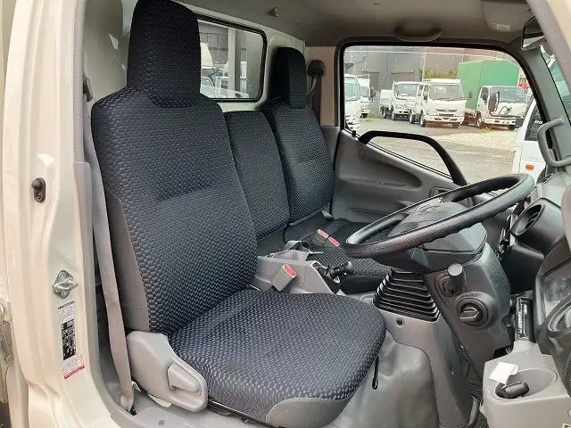 トヨタ ダイナ 小型 平ボディ 床鉄板 2RG-XZC605の中古トラック画像10