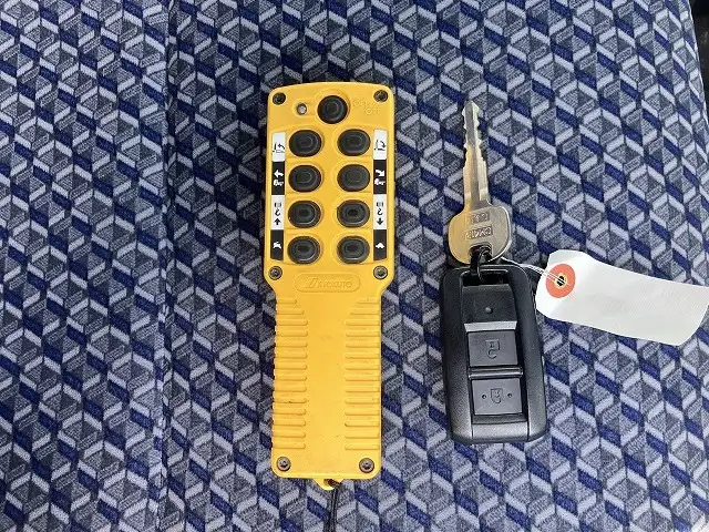 いすゞ エルフ 小型 車両重機運搬 ラジコン ウインチの中古トラック画像10