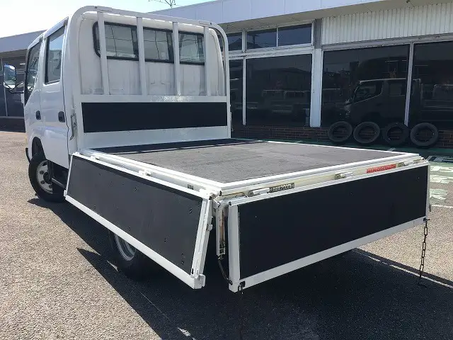 日野 デュトロ 小型 平ボディ Wキャブ BDG-XZU308Mの中古トラック画像6