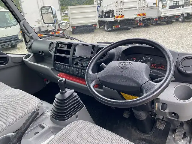トヨタ ダイナ 小型 平ボディ TKG-XZU722 H30の中古トラック画像11