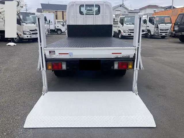 いすゞ エルフ 小型 平ボディ パワーゲート 床鉄板の中古トラック画像6