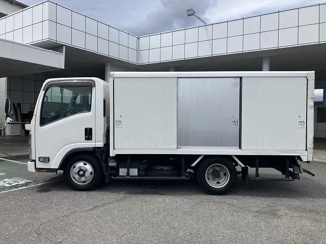 いすゞ エルフ 小型 アルミバン ボトルカー サイドドアの中古トラック画像4