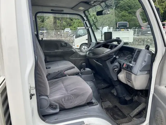 マツダ タイタン 小型 平ボディ パワーゲート 床鉄板の中古トラック画像11