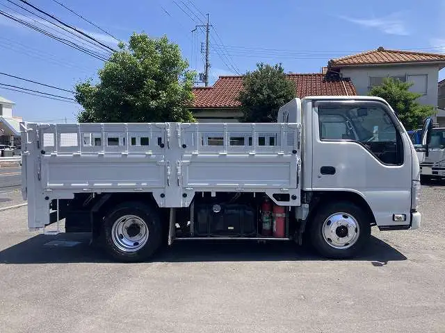 いすゞ エルフ 小型 平ボディ パワーゲート 床鉄板の中古トラック画像3