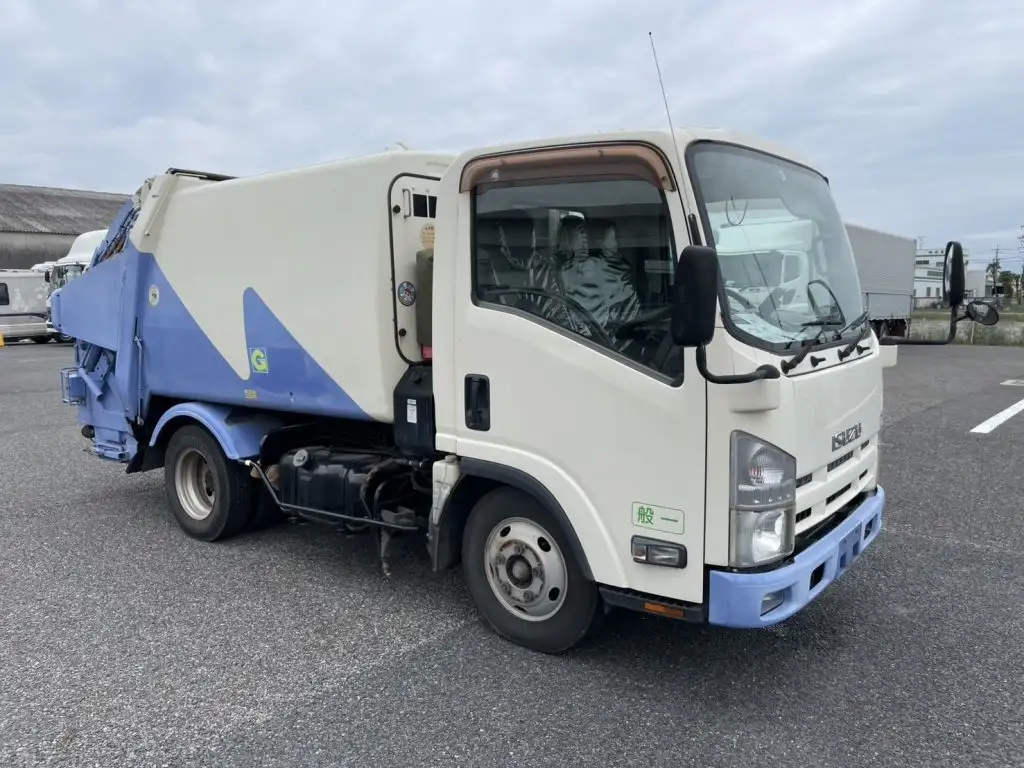 いすゞ エルフ 小型 パッカー車 プレス式 SKG-NMR85ANの中古トラック画像2