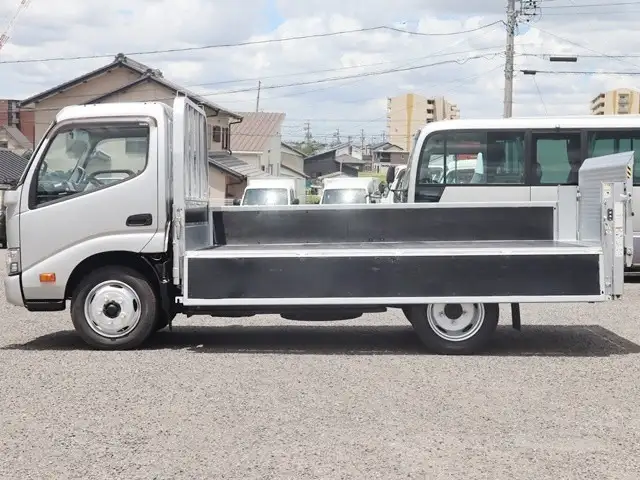 トヨタ ダイナ 小型 平ボディ パワーゲート TPG-XZU645の中古トラック画像6
