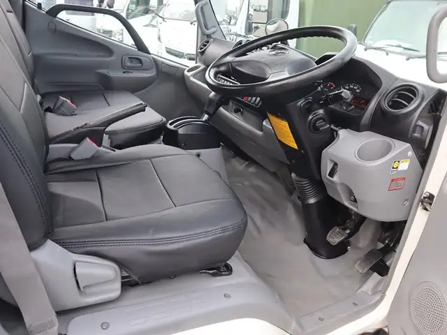 トヨタ ダイナ 小型 平ボディ TPG-XZU605 H29の中古トラック画像11