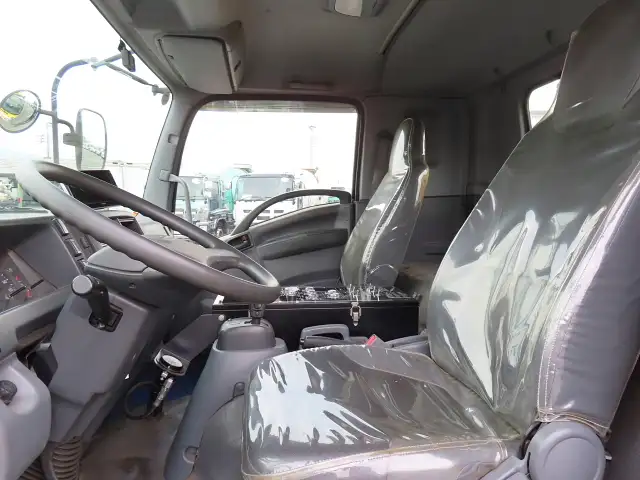 いすゞ フォワード 中型/増トン タンク車 その他 2PG-FRR90T2の中古トラック画像15