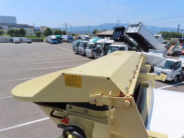日野 プロフィア 大型 ミキサー・ポンプ ベッド 2DG-FS1AGAの中古トラック画像10