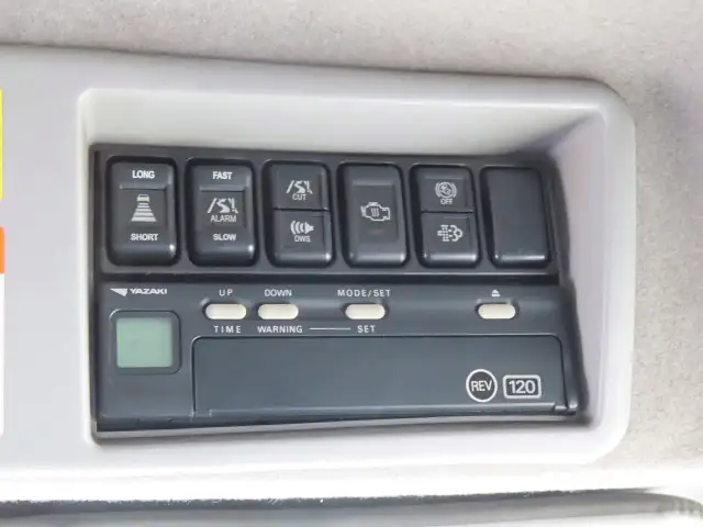いすゞ ギガ 大型 ウイング エアサス QKG-CYJ77Aの中古トラック画像14