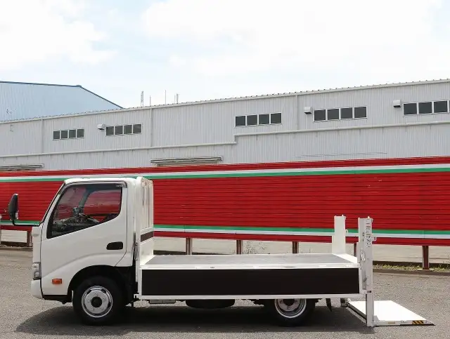 日野 デュトロ 小型 平ボディ パワーゲート 2RG-XZU605Mの中古トラック画像6