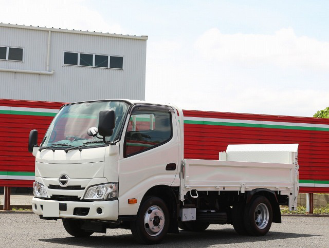 日野 デュトロ 小型 平ボディ Wキャブ 2RG-XZU605M の中古トラック【車両No.189340】