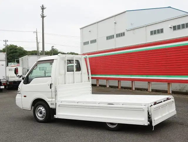 マツダ ボンゴ 小型 平ボディ ABF-SKP2T H26の中古トラック画像6