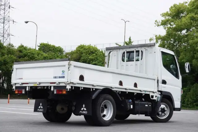 三菱 キャンター 小型 平ボディ TPG-FBA00 H27の中古トラック画像4