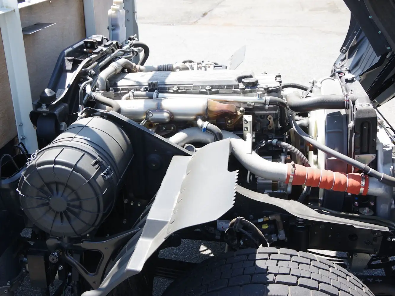 三菱 ファイター 中型/増トン 平ボディ ベッド 2KG-FK62FZの中古トラック画像20