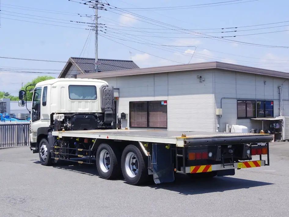 いすゞ ギガ 大型 平ボディ ベッド QKG-CYM77AMの中古トラック画像5