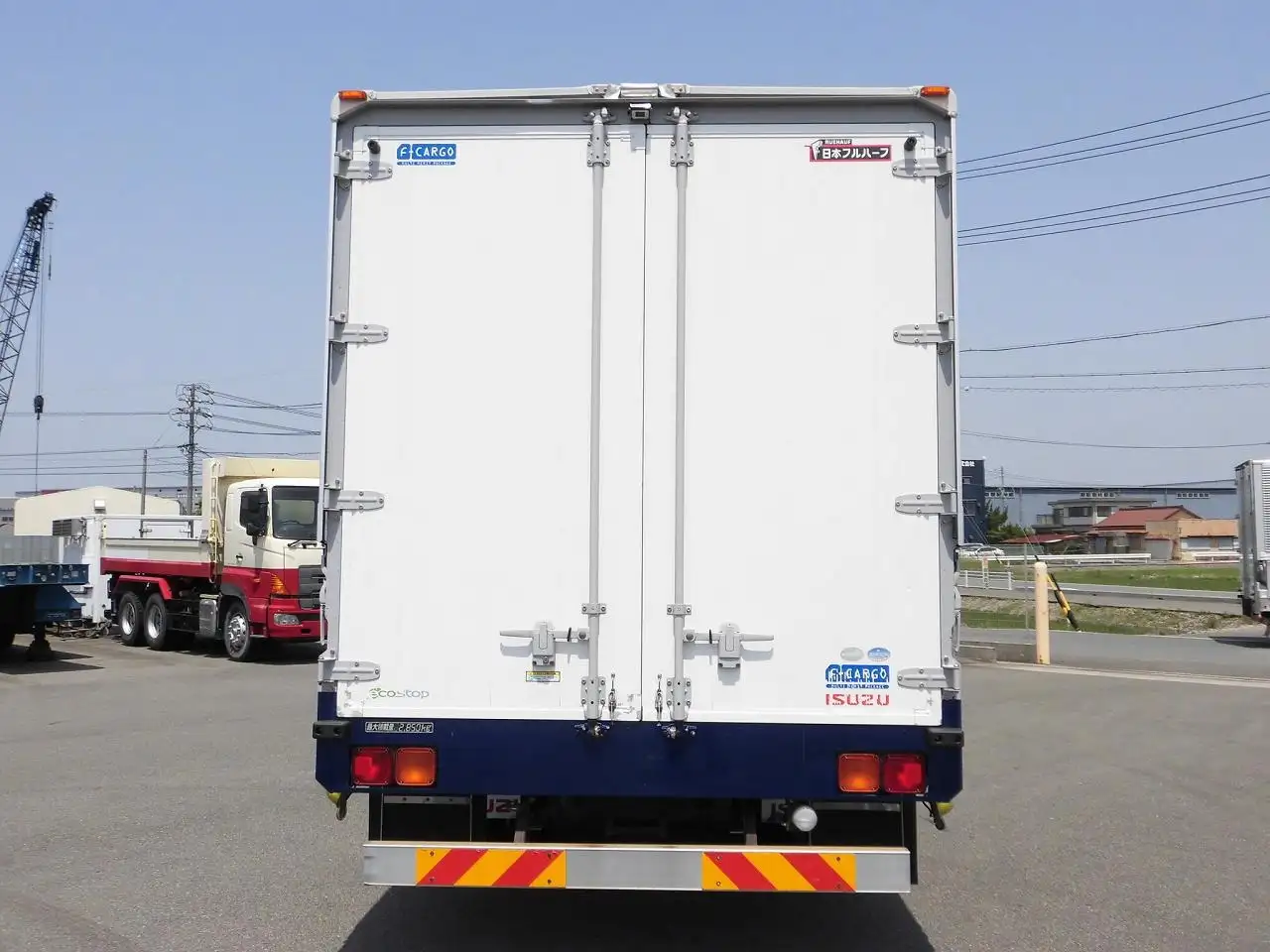 いすゞ フォワード 中型/増トン ウイング ベッド TKG-FRR90S2の中古トラック画像4