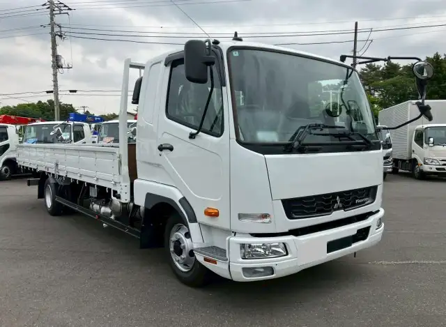 三菱 ファイター 中型/増トン 平ボディ ベッド 2KG-FK62Fの中古トラック画像3