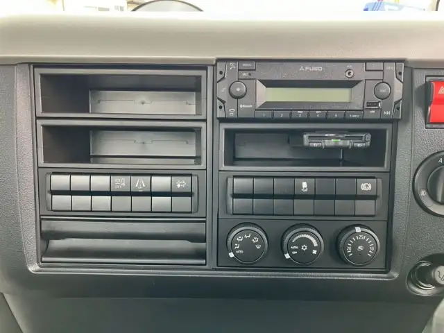 三菱 ファイター 中型/増トン 平ボディ ベッド 2KG-FK62Fの中古トラック画像13