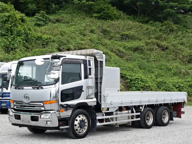 日産UD コンドル 中型/増トン 平ボディ 床鉄板 ベッドの中古トラック画像1