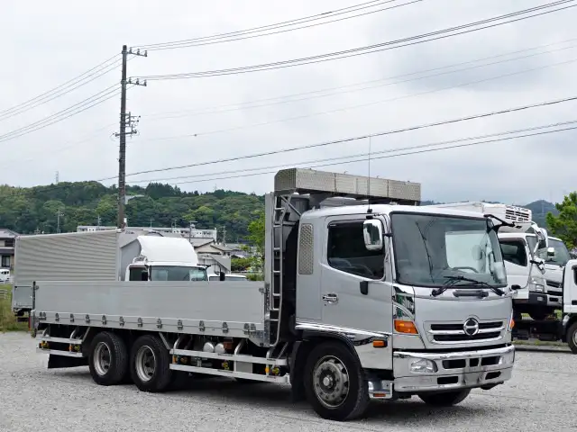 日野 レンジャー 中型/増トン 平ボディ アルミブロック ベッドの中古トラック画像1