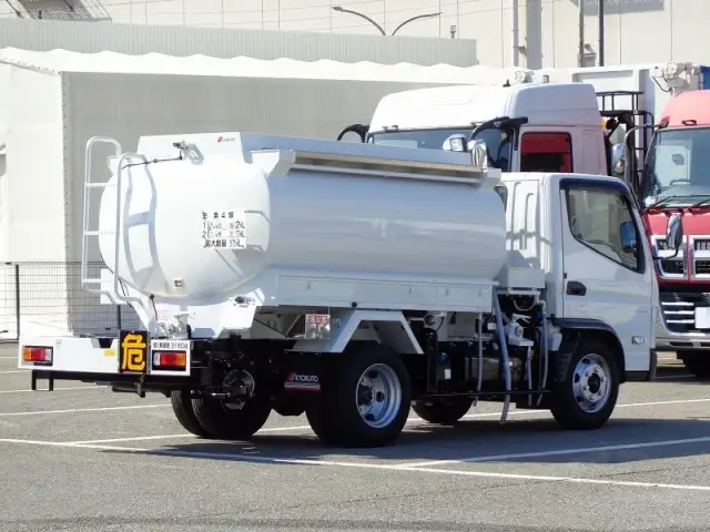三菱 キャンター 小型 タンク車 ローリー 2PG-FEA80の中古トラック画像3
