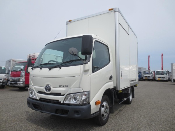 トヨタ ダイナ 小型 アルミバン サイドドア 2RG-XZC605 の中古トラック【車両No.189316】