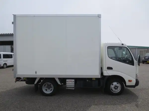 トヨタ ダイナ 小型 アルミバン サイドドア 2RG-XZC605の中古トラック画像4