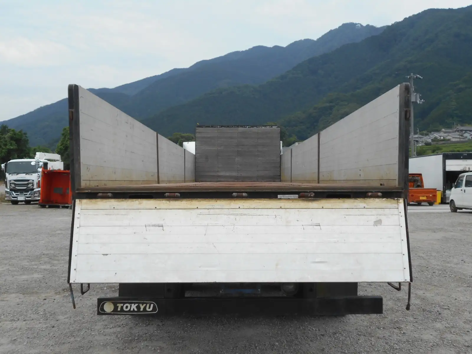 国内・その他 国産車その他 トレーラー/その他 トレーラー 2軸 TF28H7B2の中古トラック画像4