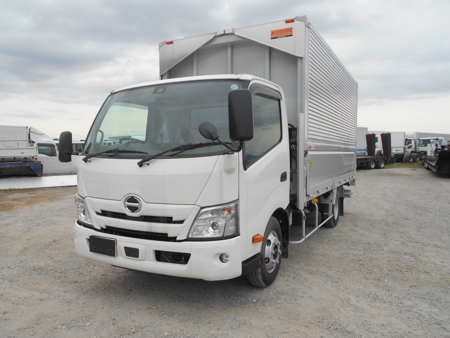 日野 デュトロ 小型 ウイング TKG-XZU710M H26 の中古トラック【車両No.190165】