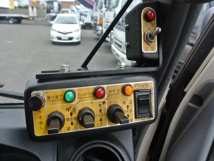日野 デュトロ 小型 パッカー車 プレス式 SKG-XZU600Xの中古トラック画像7