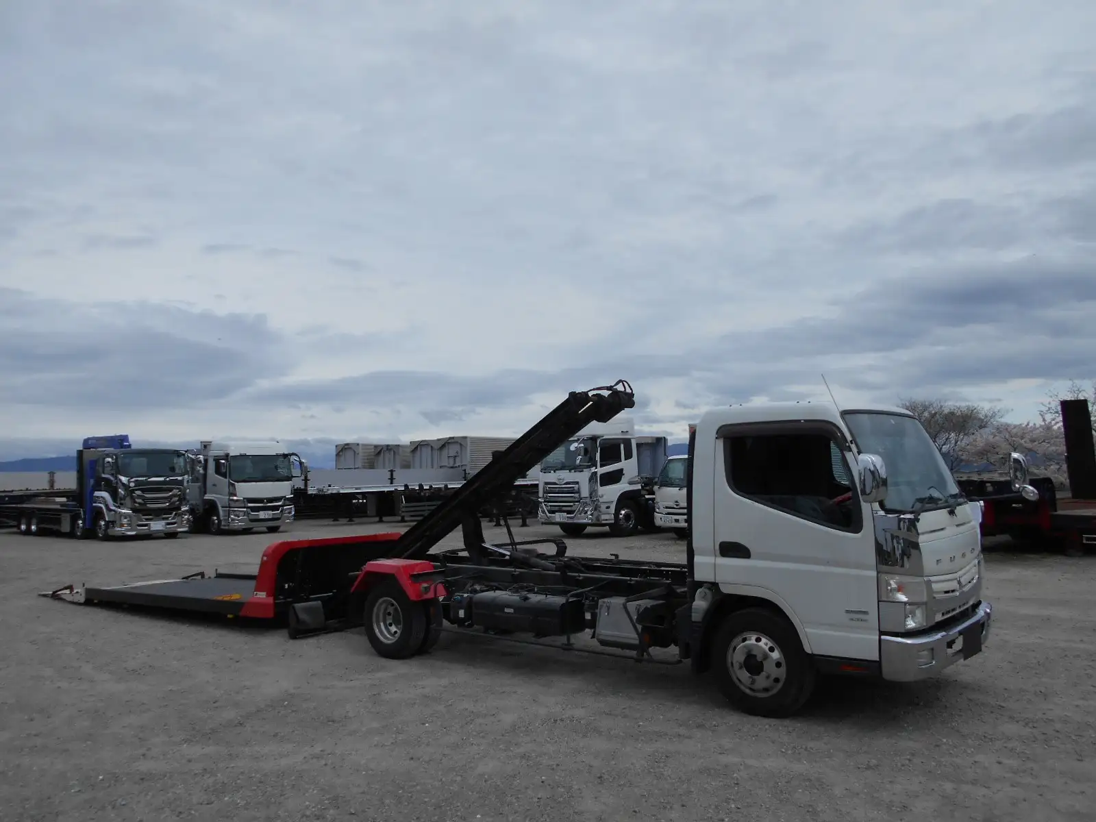 三菱 キャンター 小型 車両重機運搬 ウインチ TKG-FEB50の中古トラック画像2