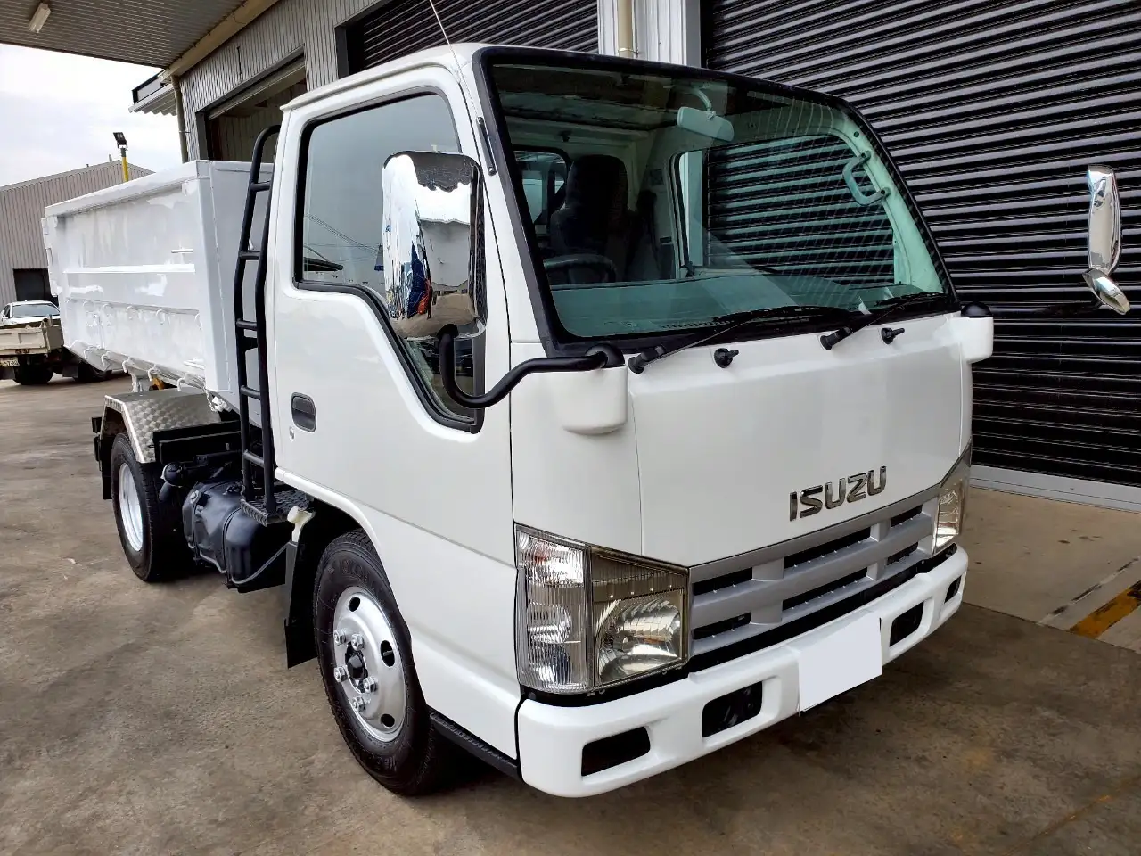 いすゞ エルフ 小型 アームロール コンテナ付き BDG-NKR85ANの中古トラック画像3
