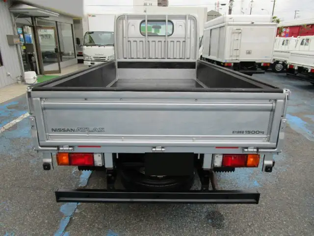日産 アトラス 小型 平ボディ カスタム CBF-SQ2F24の中古トラック画像4