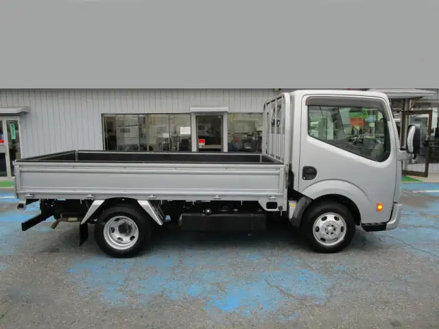 日産 アトラス 小型 平ボディ カスタム CBF-SQ2F24の中古トラック画像2