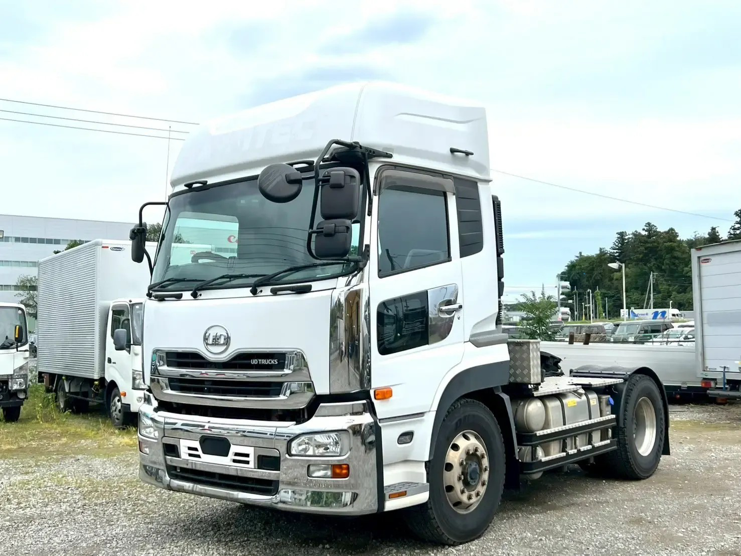 日産UD クオン 大型 トラクター