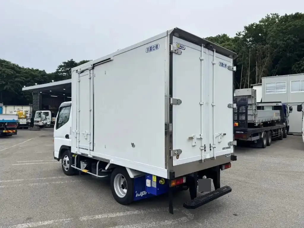 三菱 キャンター 小型 冷凍冷蔵 低温 スタンバイの中古トラック画像4